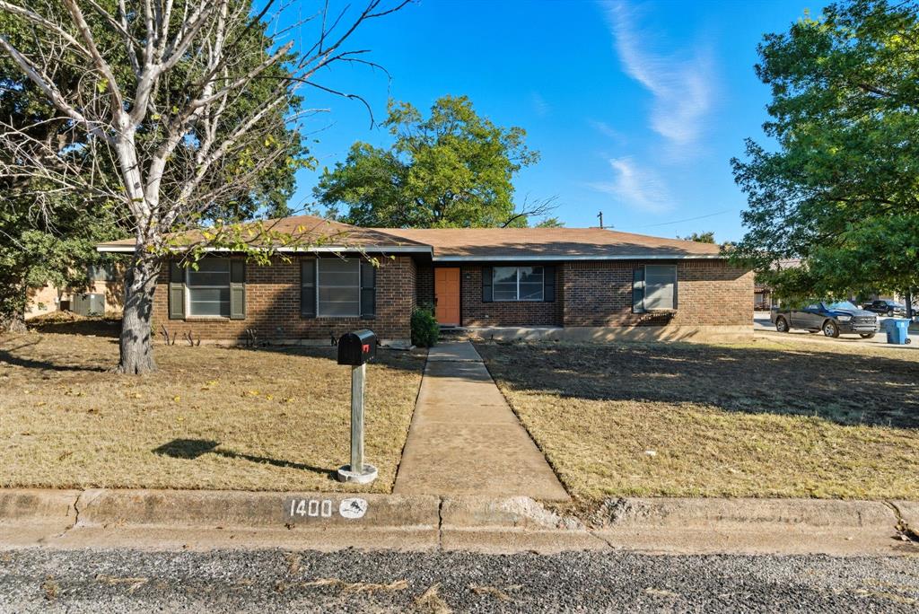 Royal Oaks - Residential