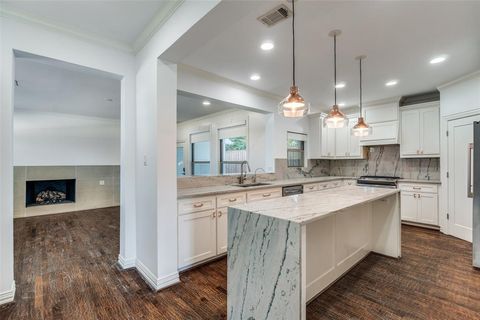 Tiny photo for 5503 Anita Street, Dallas, TX 75206 (MLS # 21029974)