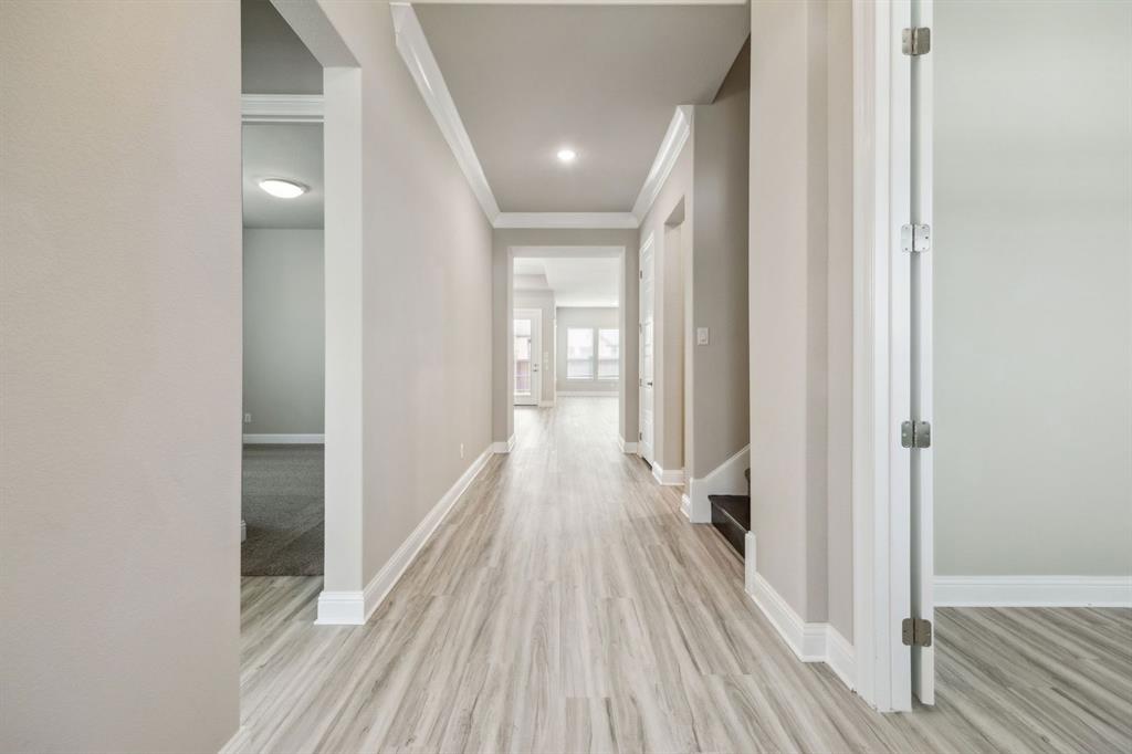 1004 Pearl Crescent Place