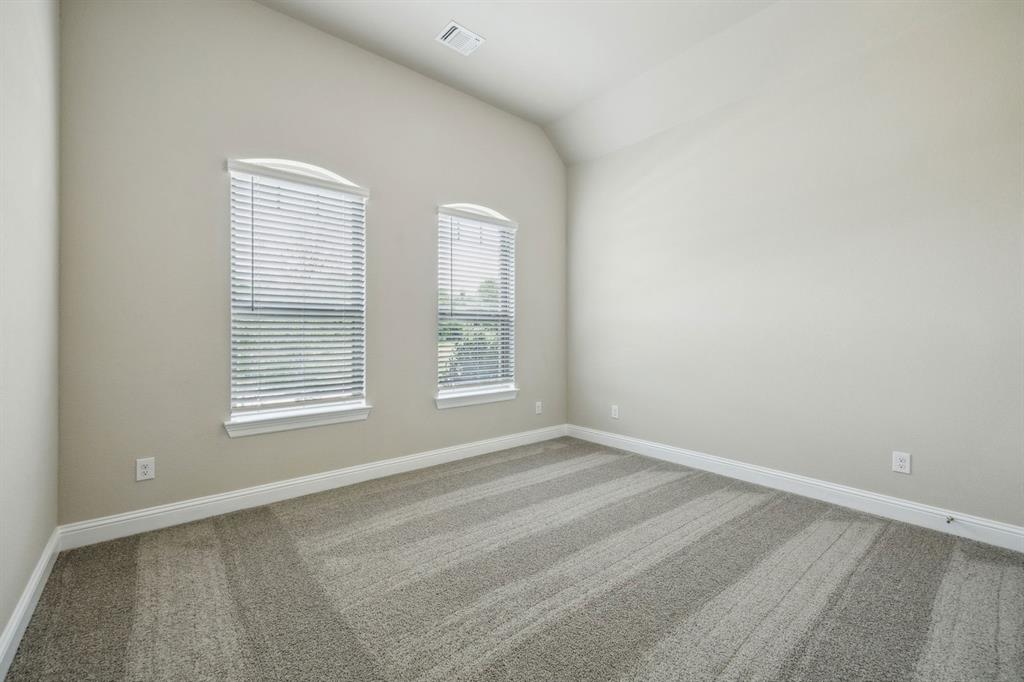 1004 Pearl Crescent Place