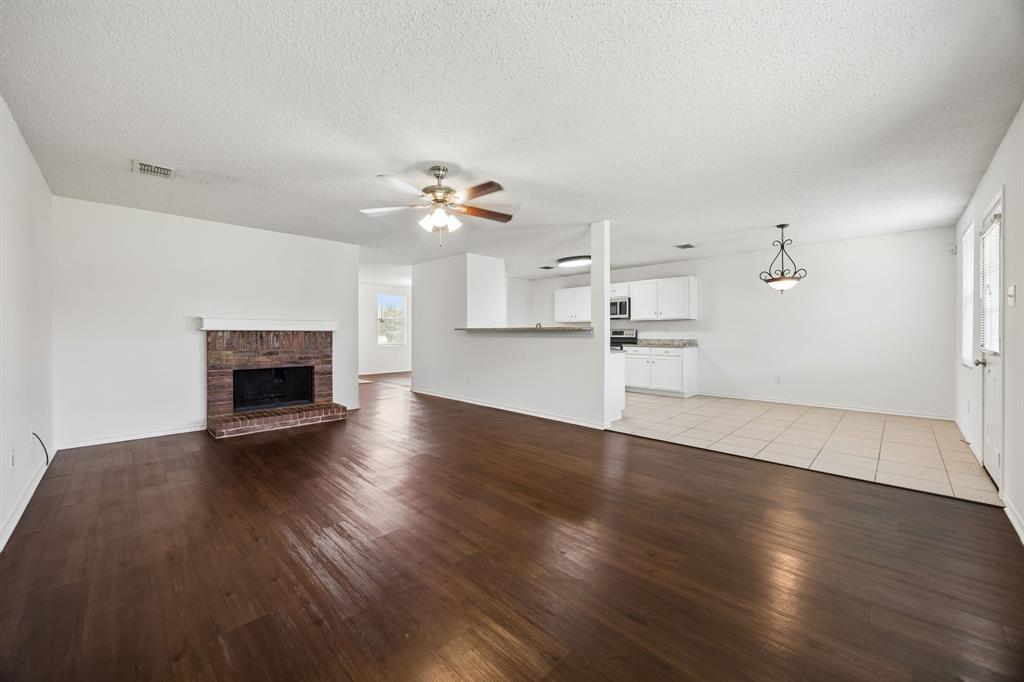 1412 Sunflower Court