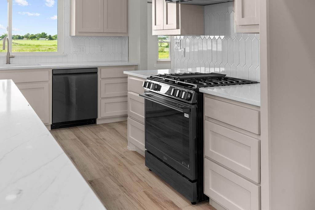 Dixie Ests Phs 1 2 - Residential