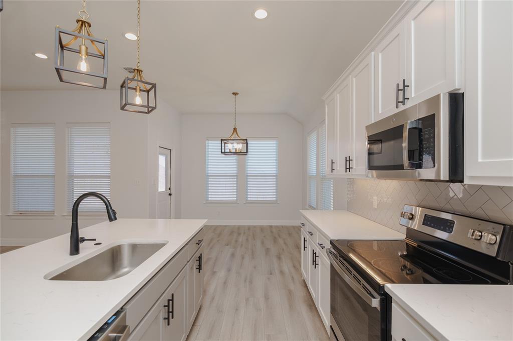 Mustang Crk - Residential