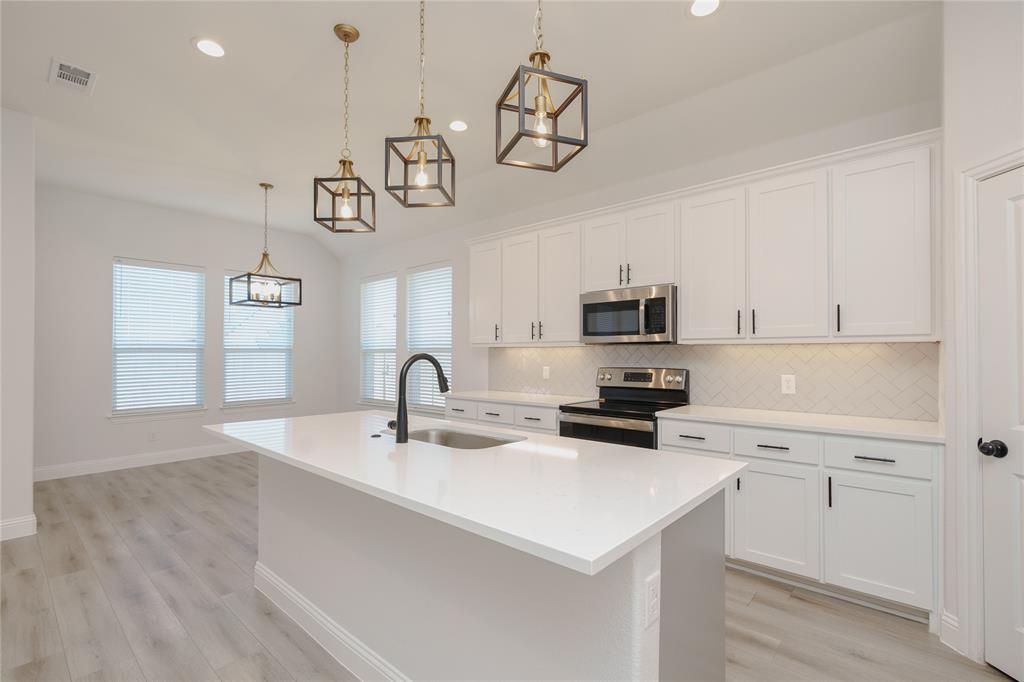 Mustang Crk - Residential