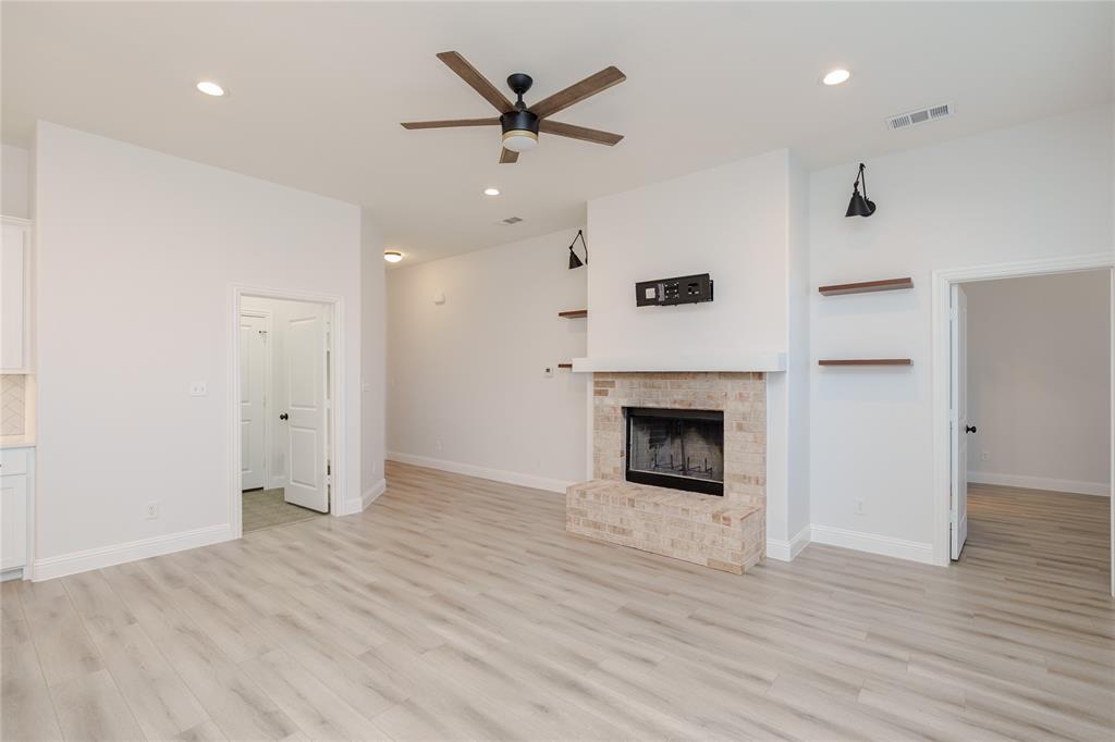 Mustang Crk - Residential