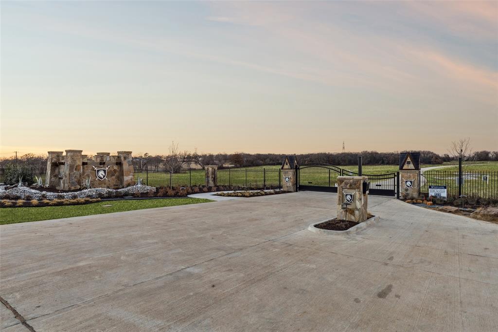 Knights Landing - Land