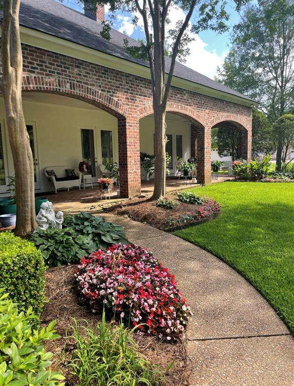 83 Victorias Drive