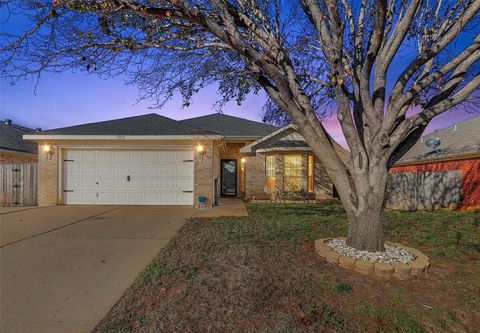 1352 Meadowbrook Lane Crowley TX 76036