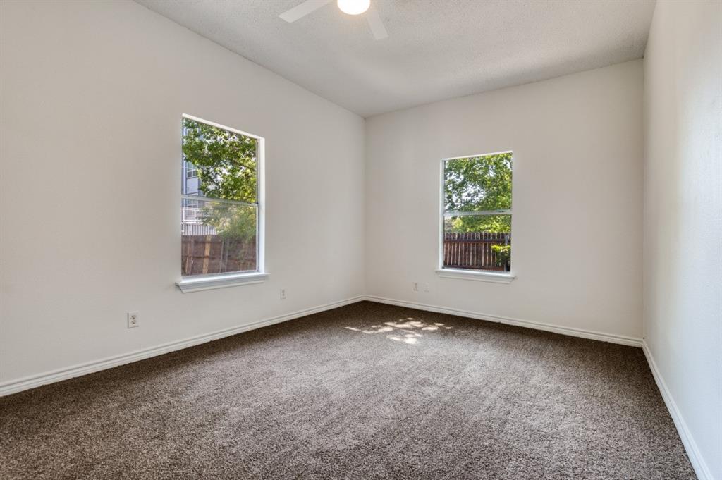 Dallas Land & Loan 02 - Residential Lease