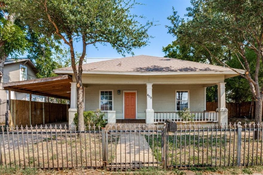 LOCATION, LOCATION, LOCATION!!!!HEART OF BISHOP ARTS-walk to restaurants, shopping, coffee shops and SO MUCH MORE.  This 3-bedroom 2 bath home is available for immediate move in.  HUGH backyard, GREAT for entertaining.  Easy to show.  Tenant and Tenant's agent to verify all information in this listing, including schools, dimensions, and square footage. All information deemed reliable but not guaranteed.