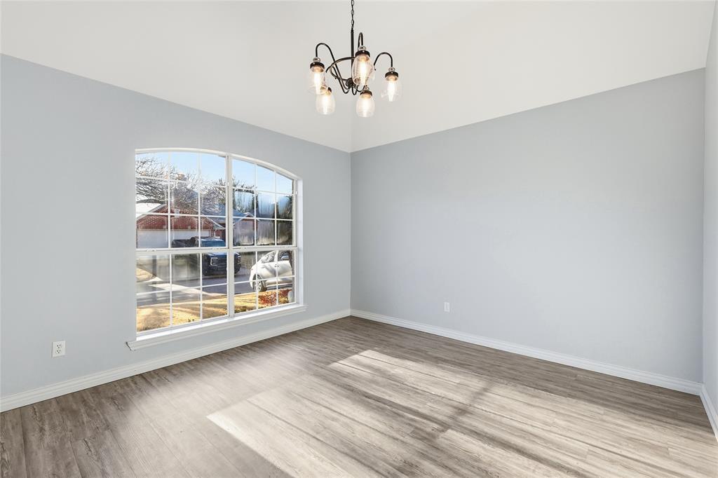 1917 BRIARWYCK Court