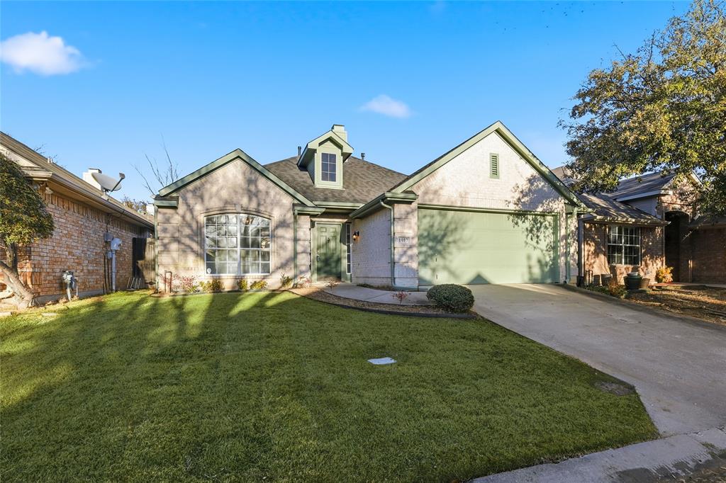 1917 BRIARWYCK Court