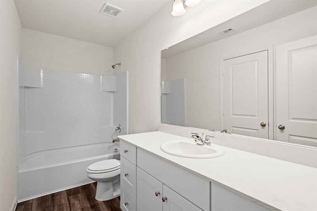 Monticello Park - Residential Lease