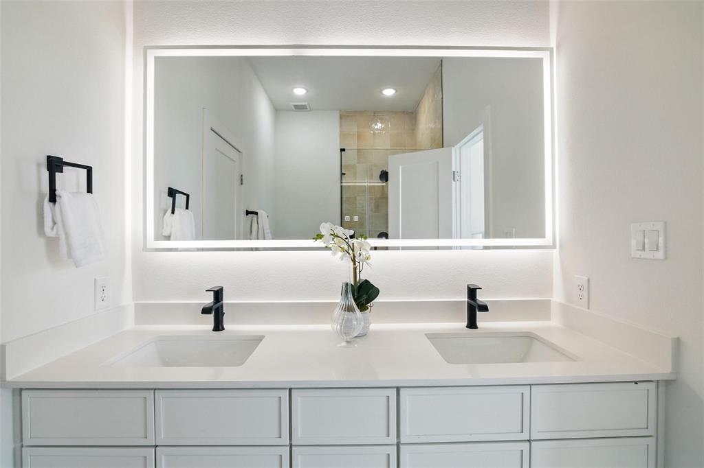 Oak Cliff Original Town - Residential Lease