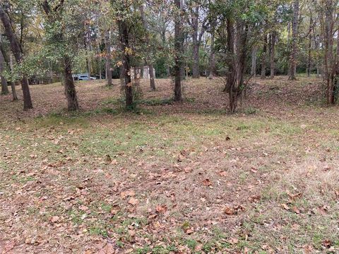 101 Lakeside Drive Palestine TX 75801