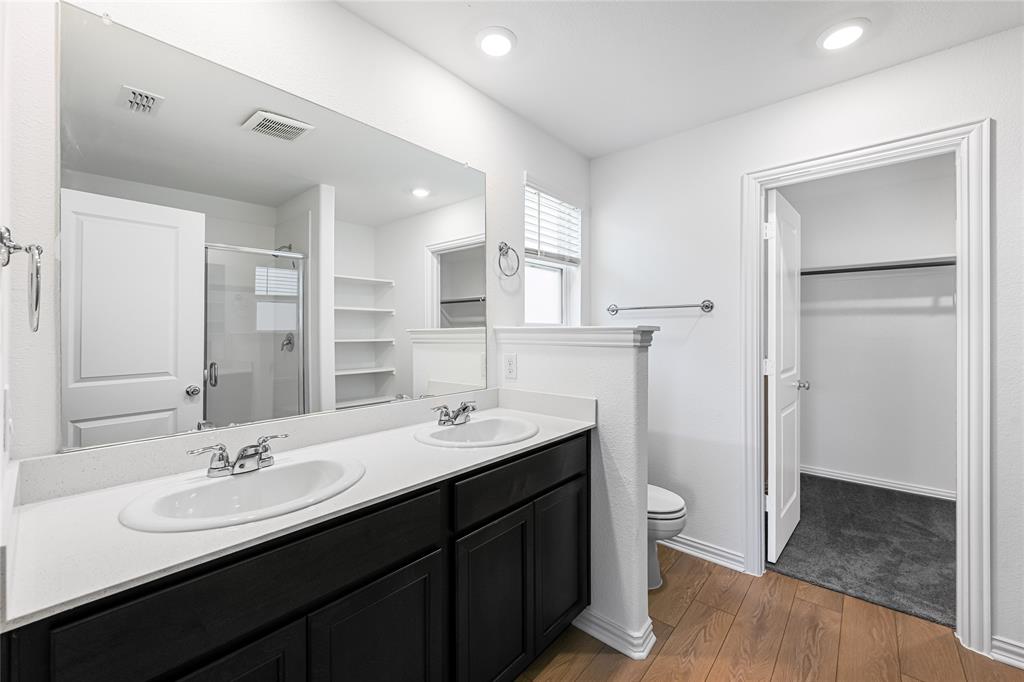 2137 Tule Way