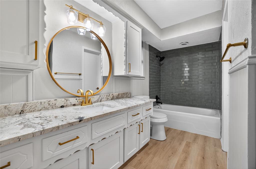 Merriman Manor - Residential