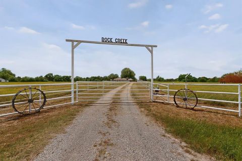 Photo of 1391 Fm 3427, Greenville, TX 75401 (MLS # 21263943)