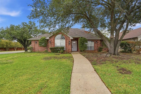 Photo of 8824 Jason Court, North Richland Hills, TX 76182 (MLS # 21404758)