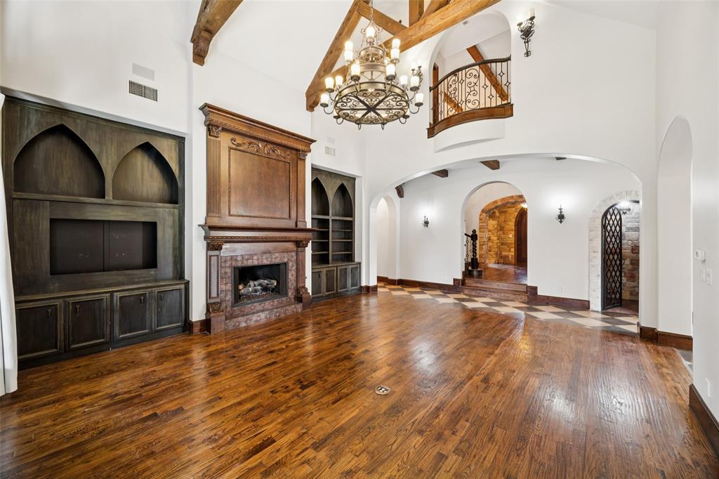 1508 Glenmeade Court