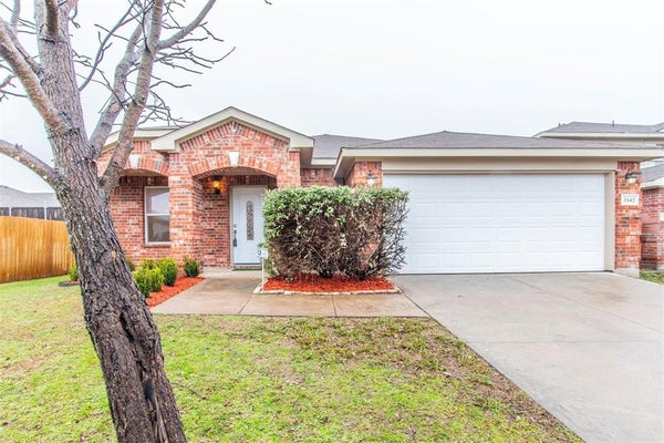 3142 DUSTY OAK DR, DALLAS, TX 75227 - Image 6fbb85338dee5e44f5abb1c3659a22e1/1580199362