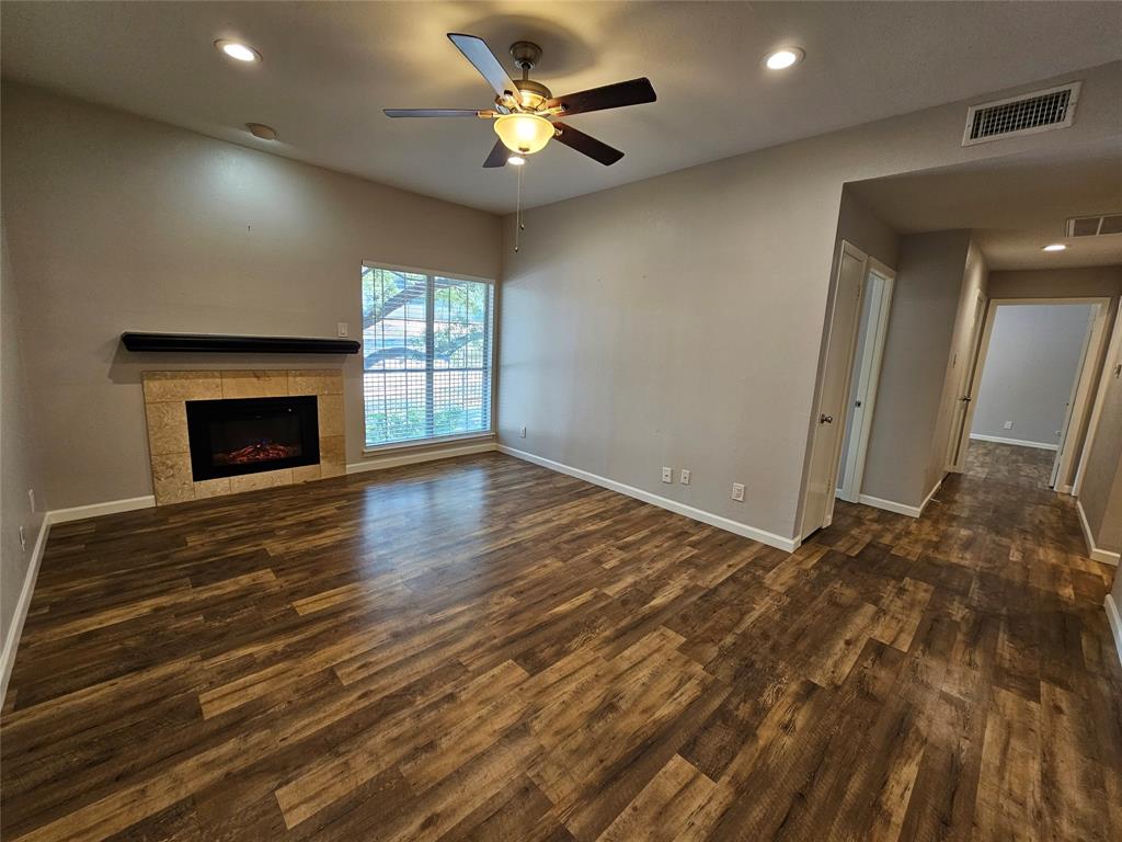 Woods On Park Lane Condos - Residential Lease