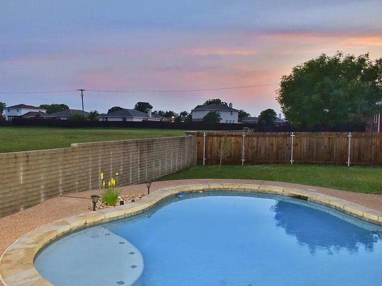 Saddlebrook Estates Ph 1 Krum - Residential