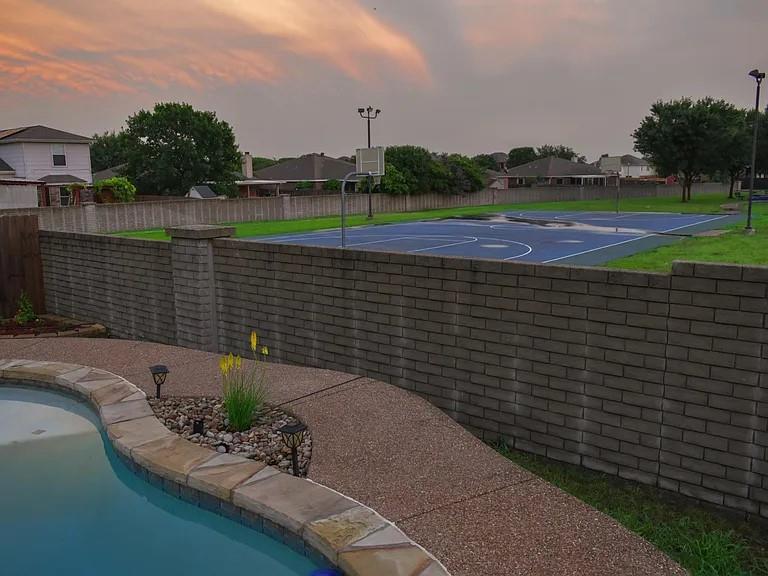 Saddlebrook Estates Ph 1 Krum - Residential