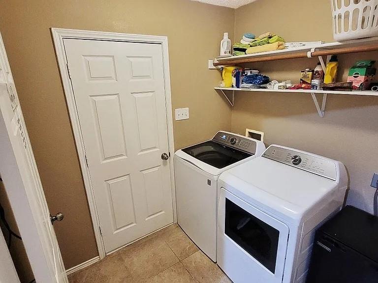 Saddlebrook Estates Ph 1 Krum - Residential