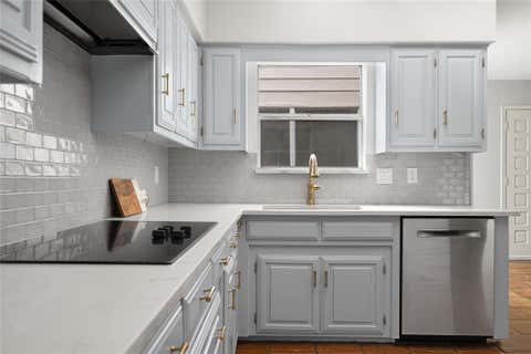Tiny photo for 9535 Viewside Drive, Dallas, TX 75231 (MLS # 21341234)