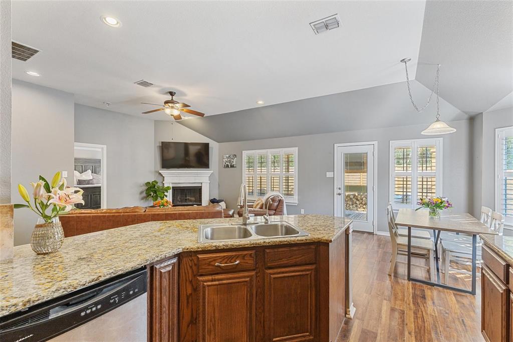 Maple Leaf Homes Addition - Residential Lease