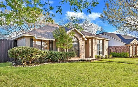 Photo of 9433 Willard Street, Rowlett, TX 75088 (MLS # 21218000)