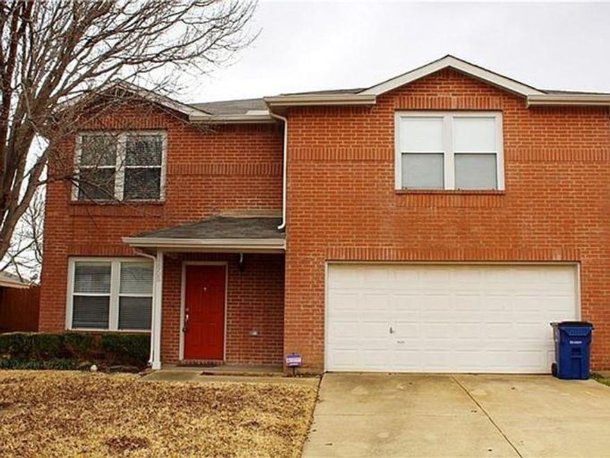 Beautiful 3-Bedroom, 2.5-Bath Home in McKinney This charming home offers a bright and open floor plan that flows seamlessly from the kitchen to the living room, perfect for entertaining or everyday living. The interior has been freshly painted throughout and features elegant engineered hardwood flooring. The kitchen is equipped with granite countertops, quality appliances, and plenty of cabinet space. The spacious main bedroom includes an oversized walk-in closet and a luxurious bathroom with double sinks and a relaxing garden tub. Upstairs, you’ll find a versatile family room that can be used as a game room, office, or second living area. Step outside to a large backyard with a privacy fence—ideal for gatherings, play, or simply enjoying the outdoors. Conveniently located within walking distance to McKinney North High School and just minutes from Highway 75, shopping, and dining. $75 admin fee due upon approval and signing of lease.

Don’t miss out—this home is a must see!