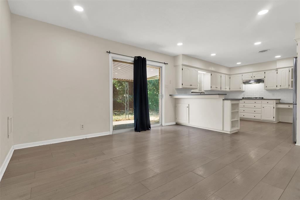 2500 W Elm Street