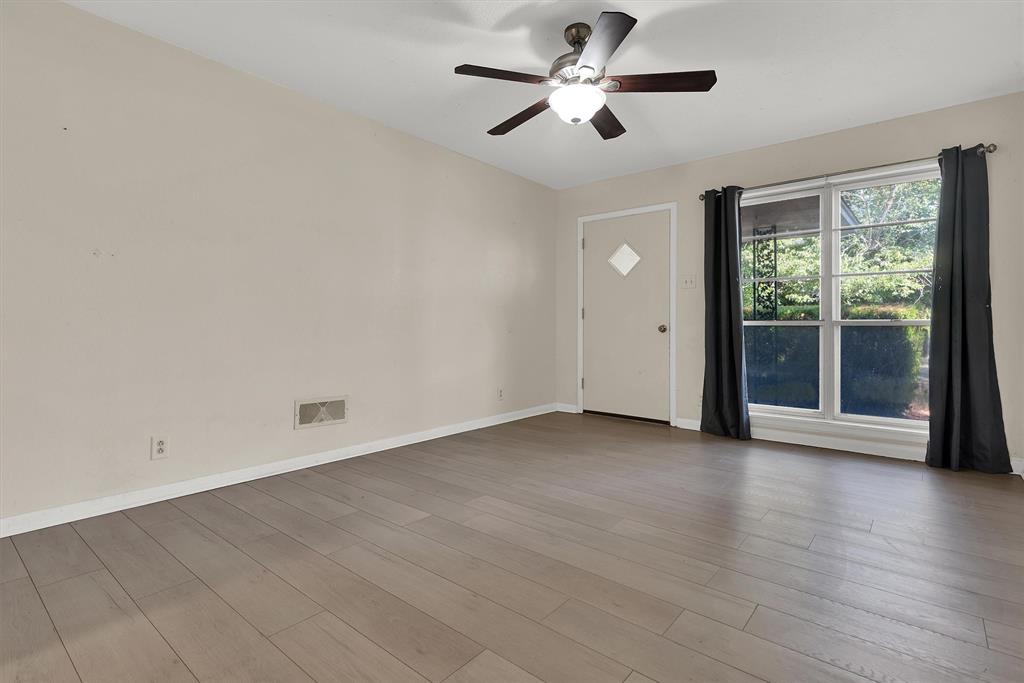 2500 W Elm Street