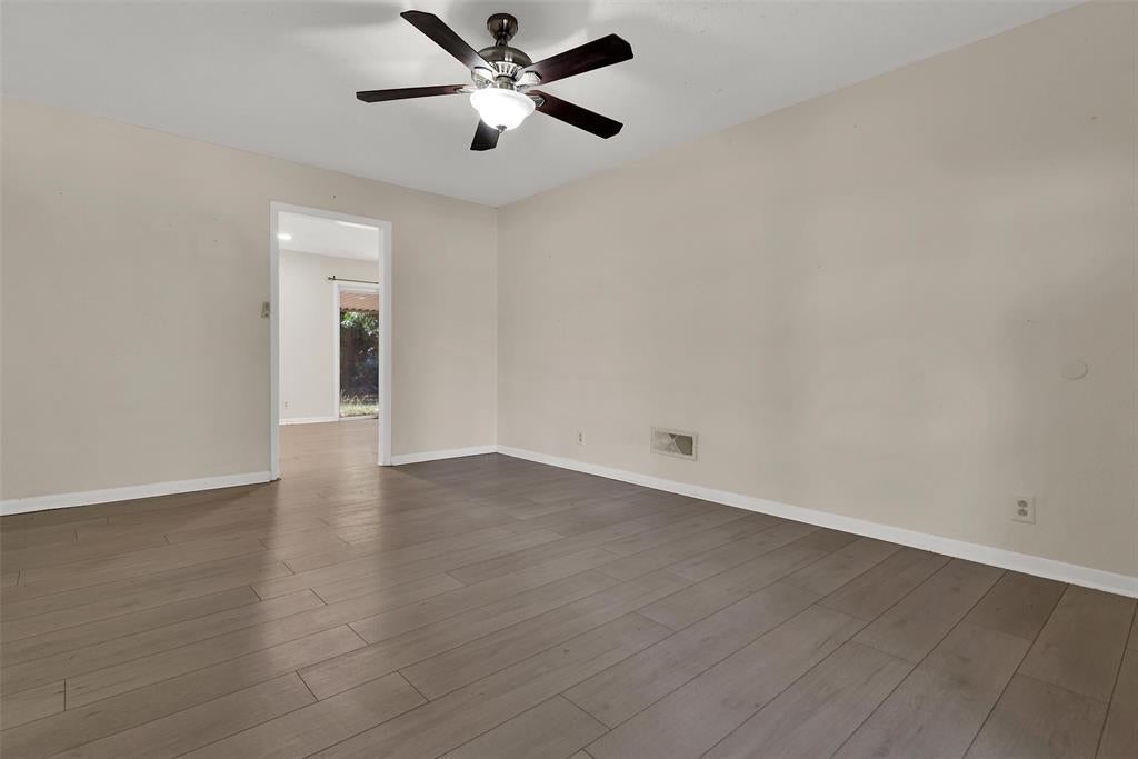2500 W Elm Street