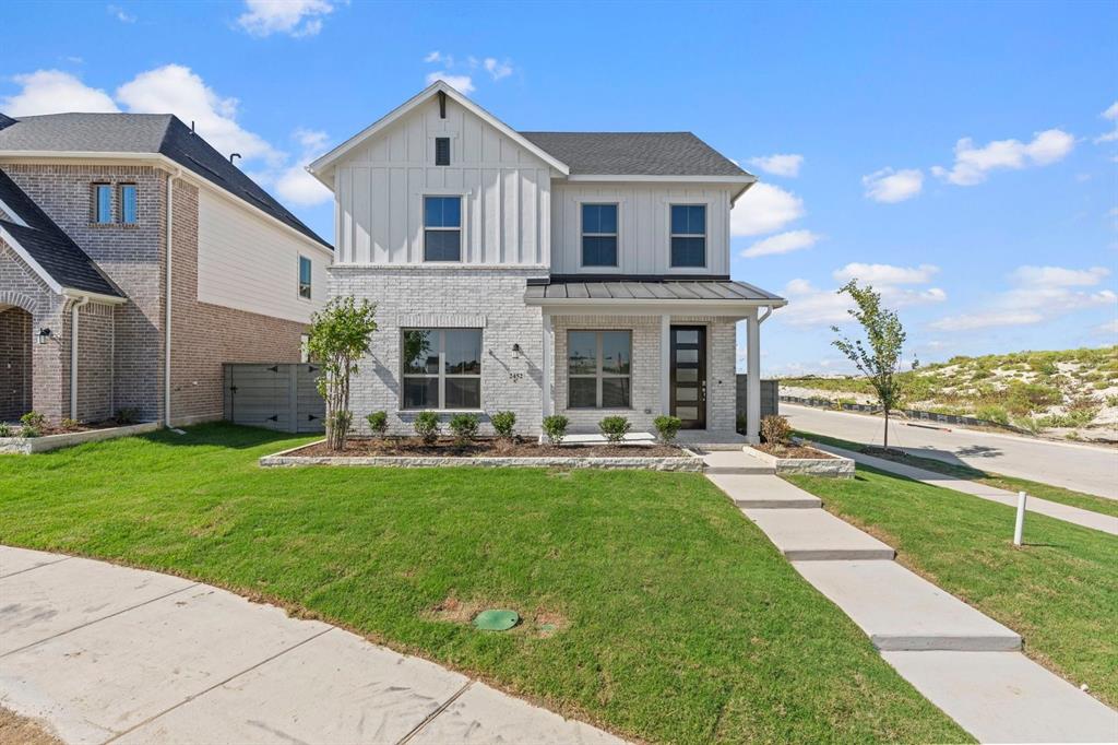 2452 Trailrunner Drive