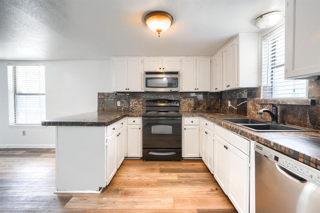 Roanoke Hills - Residential