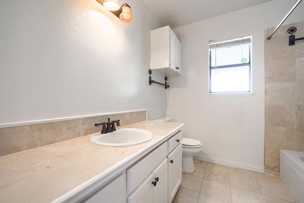 Roanoke Hills - Residential