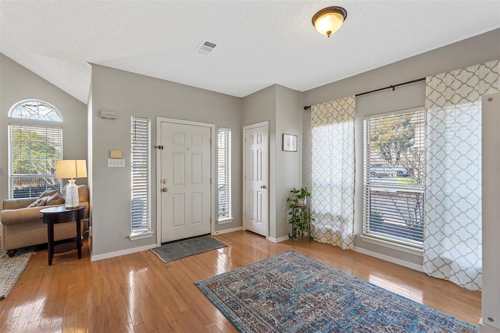 Dallas, Texas 75287, United States, 3 Bedrooms Bedrooms, ,3 BathroomsBathrooms,Residential,Active,91937