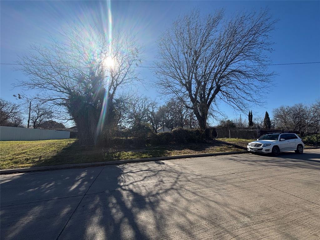 North Fort Worth - Land