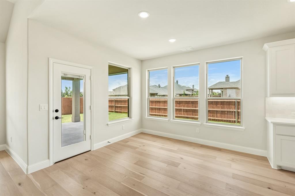 The Oasis at North Grove 75-80 - Residential