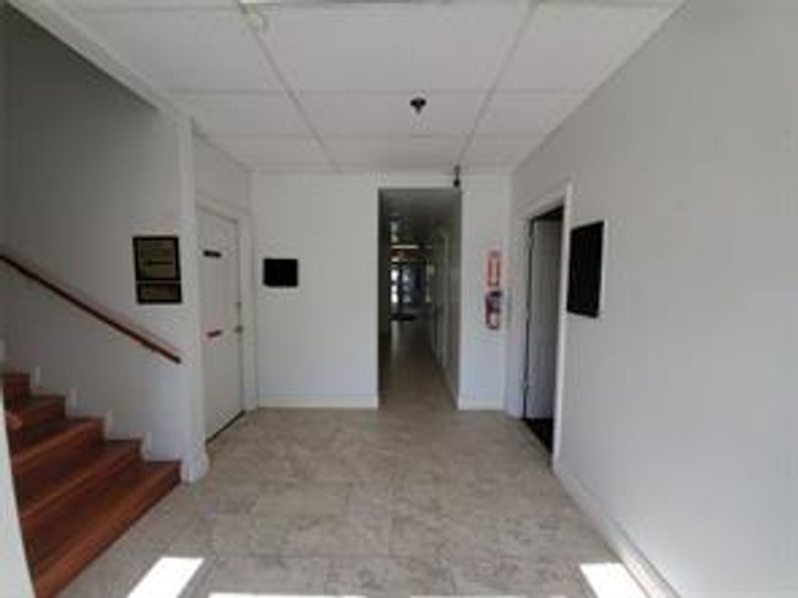 GREAT LOCATION. EASY ACCESS TO I-30. MINUTES TO HWY 80, 635 & GEO BUSH TURNPIKE.
TWO WINDOWED OFFICES WITH AN OPEN RECEPTION AREA. FRESHLY PAINTED, NEW FLOORING. 
------TENANT EXPENSES ARE PHONE, INTERNET, CABLE, IF NEEDED, RENTERS INSURANCE & KEEPING YOUR OFFICE SPACES CLEAN.-------   BUILDING HAS COMMON REST ROOMS.  
OFFICE SPACE NOT FOR BEAUTY SALON, BARBER SHOP, TAX OFFICES. OWNERS RESERVE RIGHT TO DECLINE CERTAIN OTHER BUSINESS TYPES.   SUITE #115 ALSO AVAIL FOR LEASE. applicants responsible for verifying all listing info including ceiling height, leasable sqft and any permits etc needed for business prior to lease signing. listed dimensions are approximate