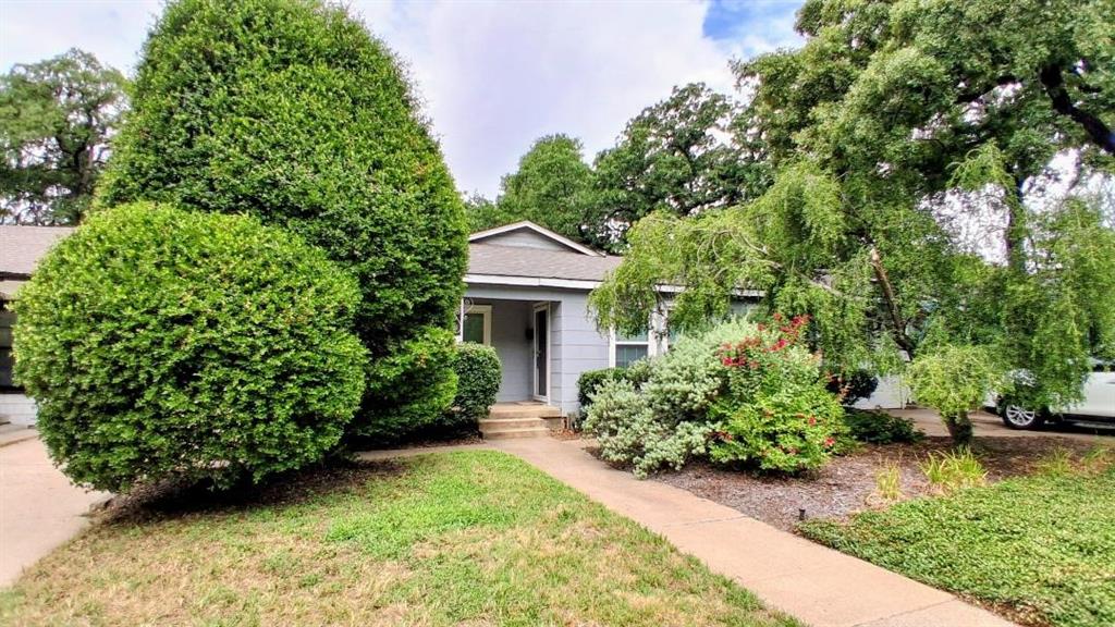 1805 Robinwood Drive