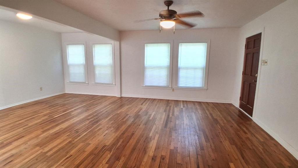 1805 Robinwood Drive