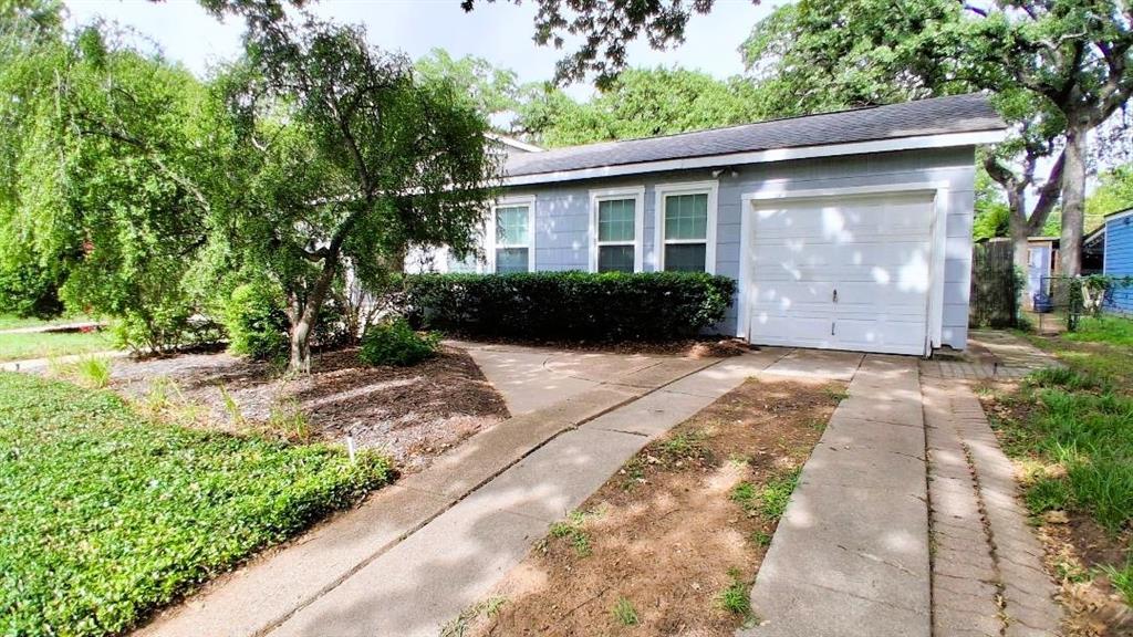 1805 Robinwood Drive