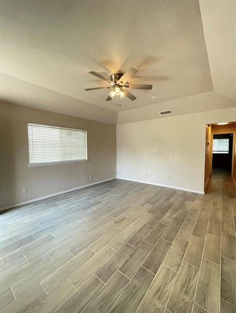 409 S Las Vegas Trail White Settlement TX 76108