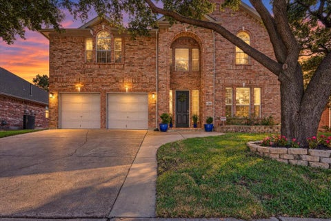 Photo of 3804 Oak Park Drive, Flower Mound, TX 75028 (MLS # 21413535)