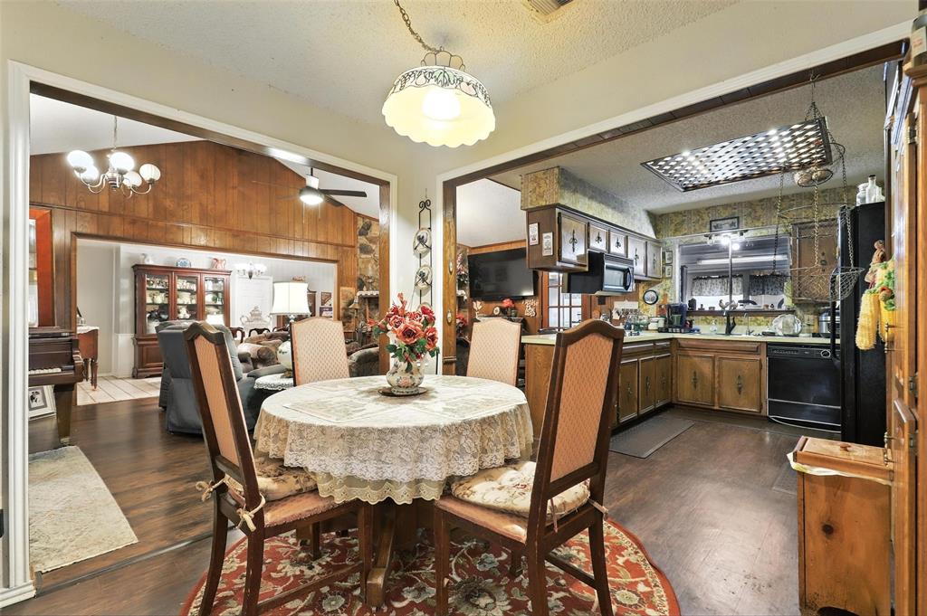 Caddo Peak Estate - Residential