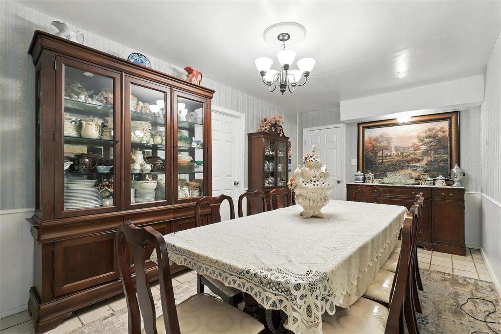 1516 Caddo Peak Trail